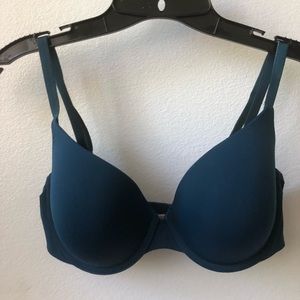 Authentic Victoria’s Secret Uplift Semi Demi Bra
